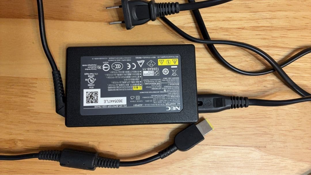 軽量薄型☆NEC PCGN12S88 i5-7Y54 メモリ8GB SSD256