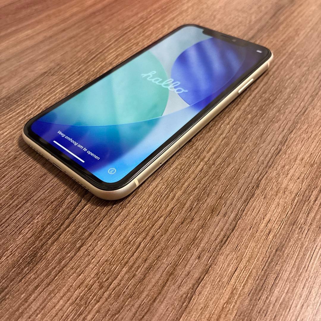 iPhone 11 64GB SIMフリー バッテリー100 %