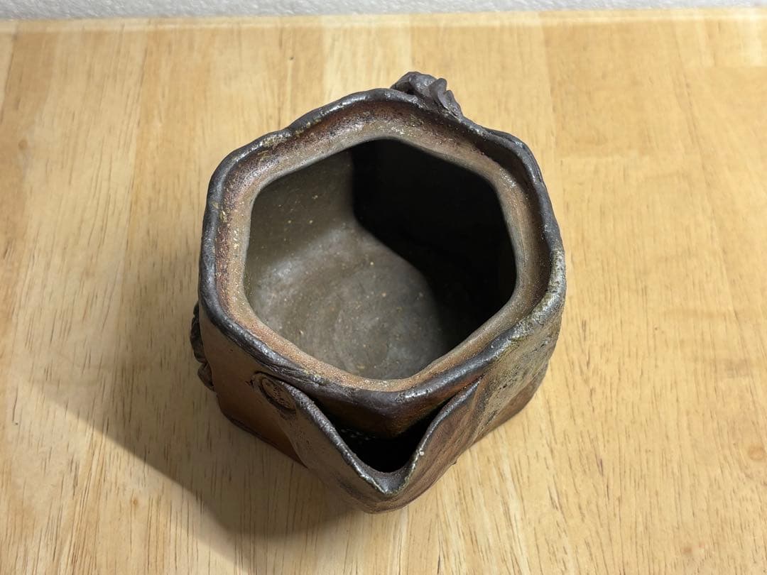 122. 備前焼 宝瓶 登り窯 カニとタニシ 蟹 貝 六角 手びねり 急須
