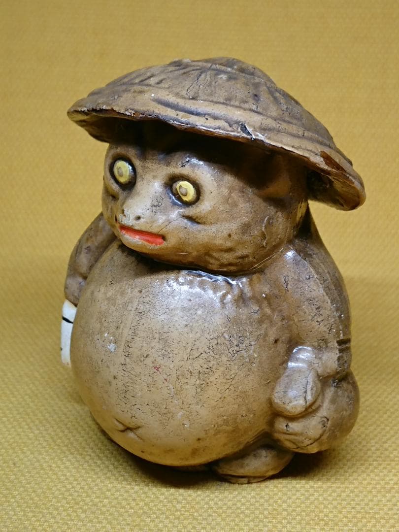 たぬき　狸　土鈴　陶器　オブジェ　置物　インテリア　工芸品　美術品　A1365