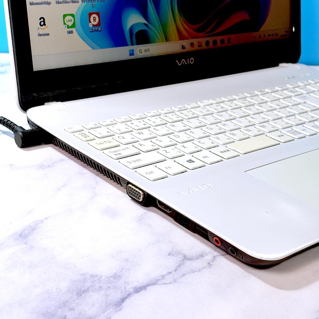 バイオ☆メモリ8GB・カメラ・Windows11・ホワイト ノートパソコン