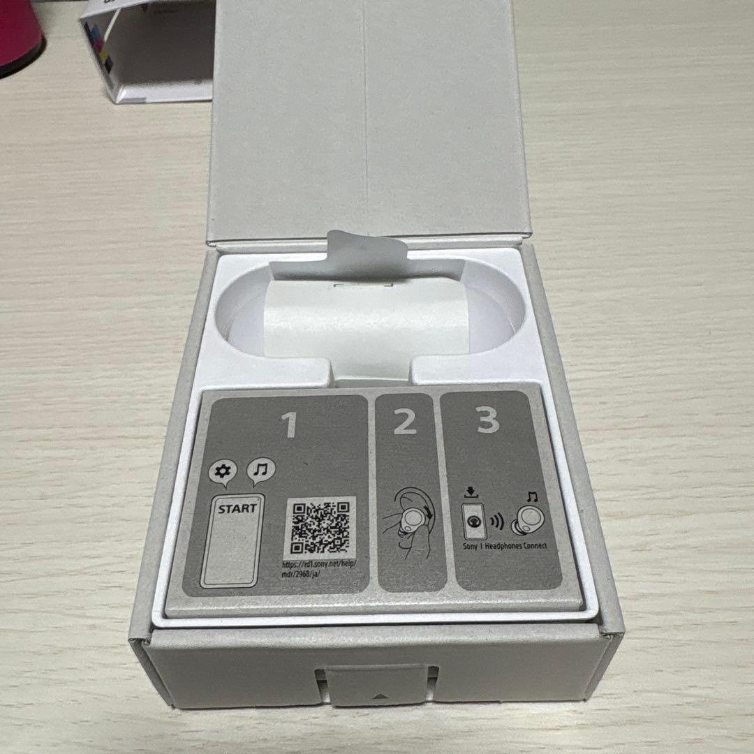 ソニーワイヤレスイヤホン WF-C700N ノイズキャンセリング搭載　ホワイト