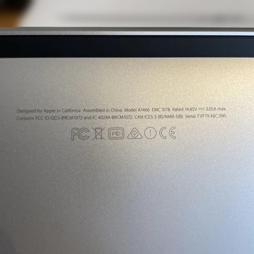 13インチ MacBook Air 8GB 256GB 2017年購入
