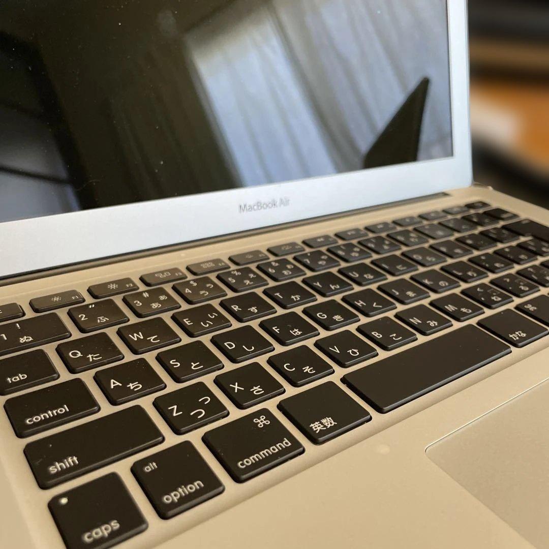 13インチ MacBook Air 8GB 256GB 2017年購入