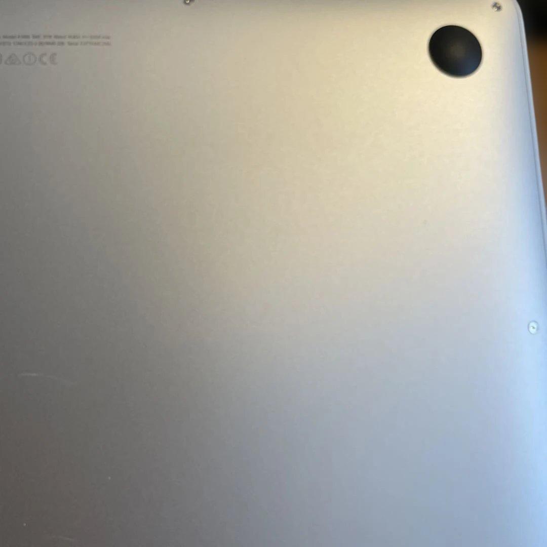 13インチ MacBook Air 8GB 256GB 2017年購入