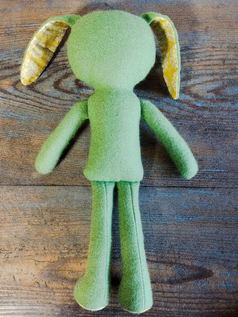 ハンドメイド・「ウールのうさぎちゃん」着せ替え人形セット・手洗い可