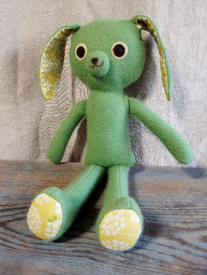 ハンドメイド・「ウールのうさぎちゃん」着せ替え人形セット・手洗い可