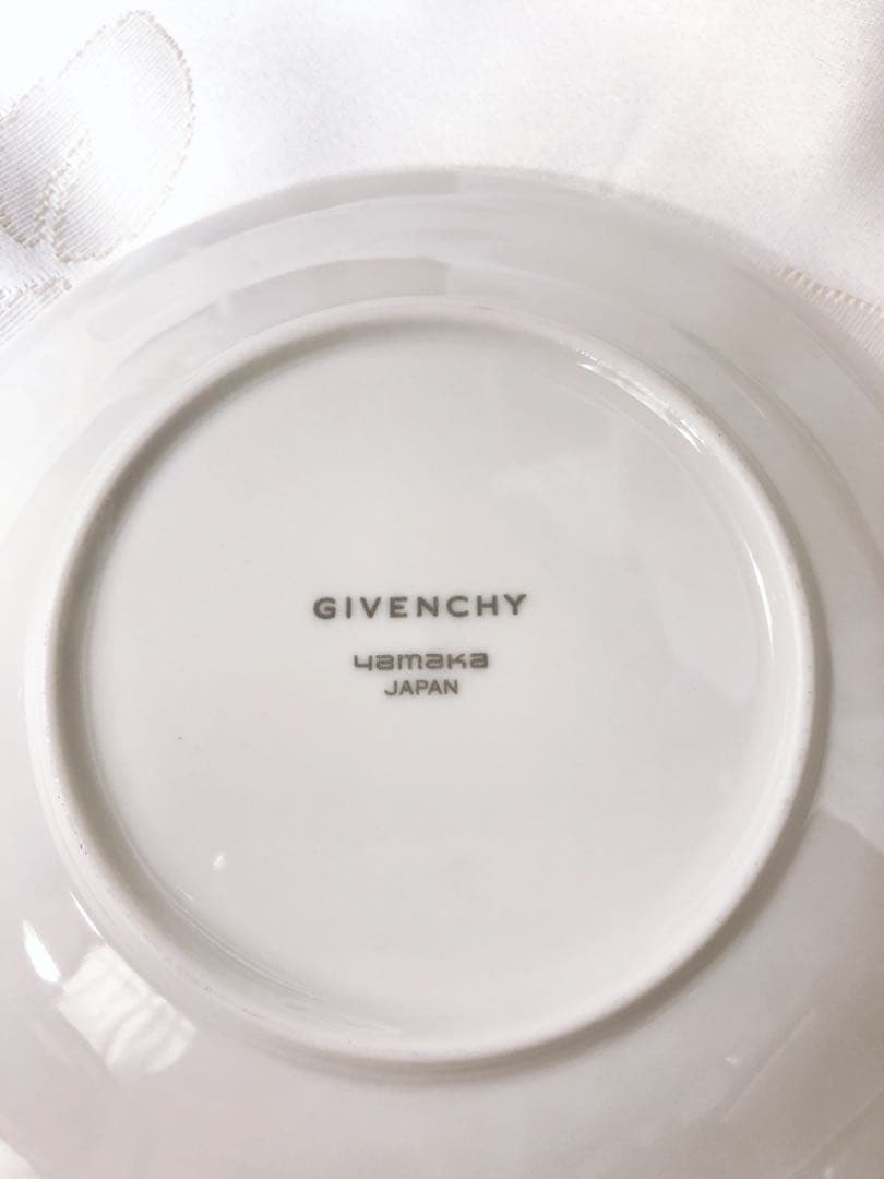 新品未使用【GIVENCHY】ジバンシー  白皿6点セット