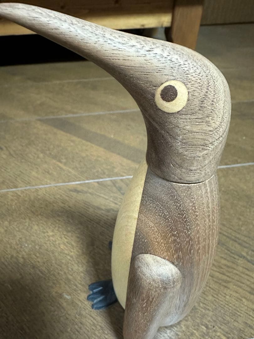 ペンギン　置物　The Salt Penguin