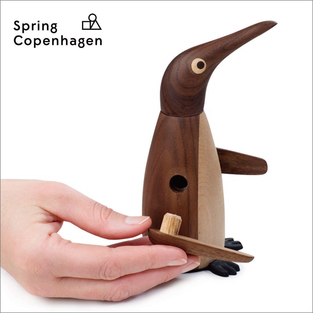 ペンギン　置物　The Salt Penguin
