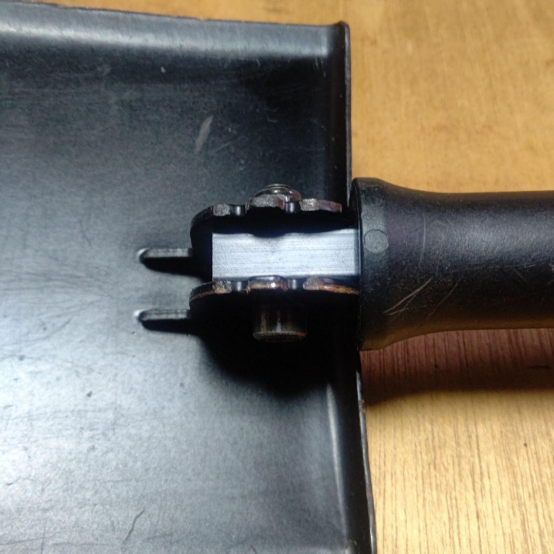  折りたたみシャベル MOLLEII E-TOOL POUCH付