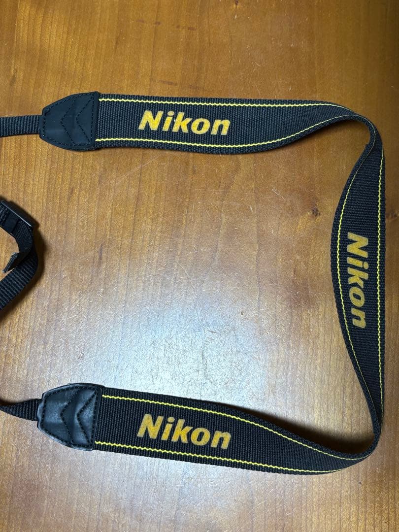 【人気】NikonD5600 単焦レンズとカメラバック付き
