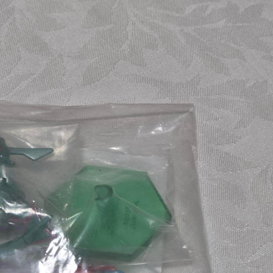 【未開封】デオキシス　レックウザ　メタリック　 モンコレ