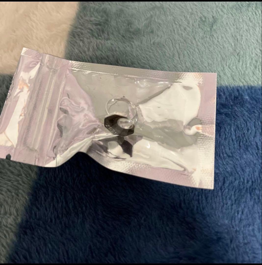 値下げ　ずとまよ　ガチャ シークレット リング　ルナモノリス