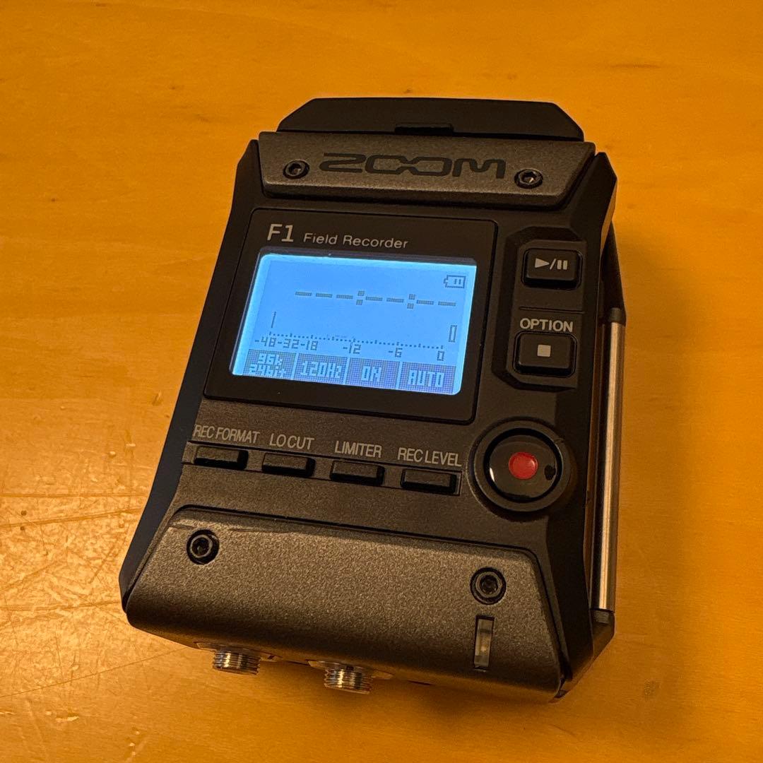 ZOOM F1 Field Recorder ケース付き