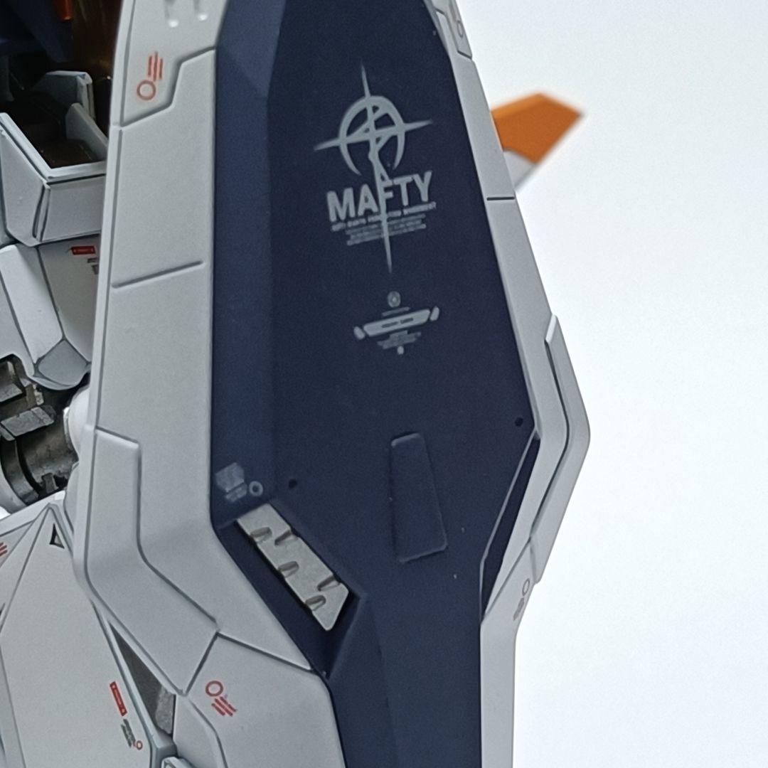 Ξガンダム(クスィーガンダム)塗装完成品ハイパー・メガ・バズーカ・ランチャー装備