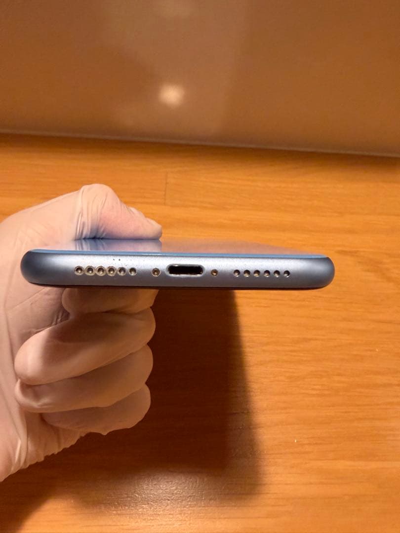 iPhoneXR ブルー64GB 本体 バッテリー70%