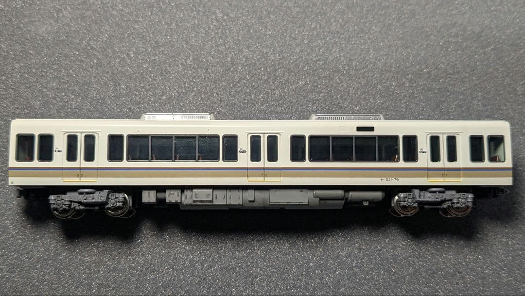 KATO 221系リニューアル車 嵯峨野線 (霜取りパンタ搭載編成) 4両セット