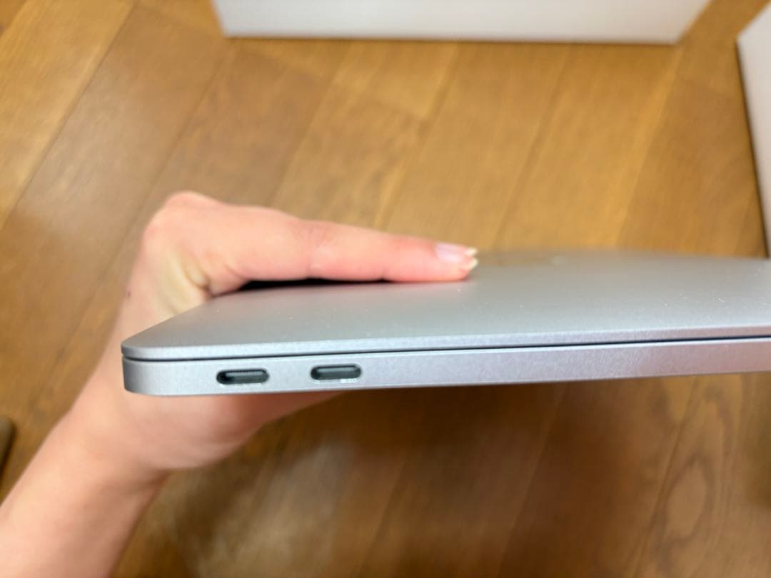 MacBookPro 13-inch 8GB/512GB 2017年モデル 箱付