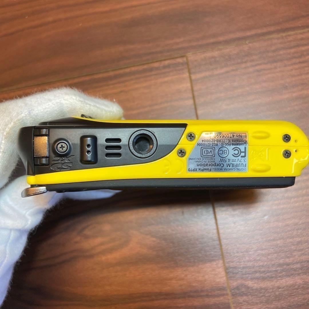 FUJI FILM FinePix XP70 デジカメ ほぼ新品 4075