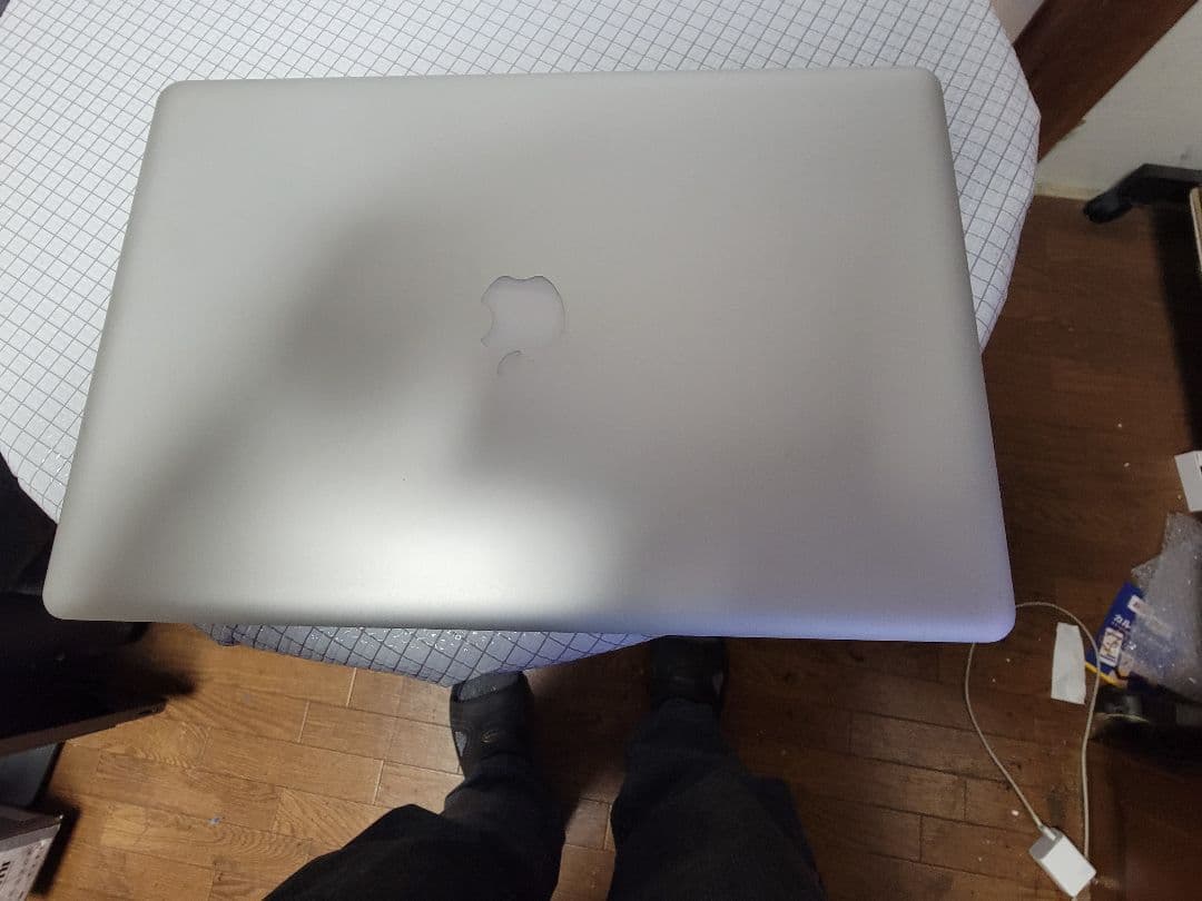 Apple MacBook Pro シルバー
