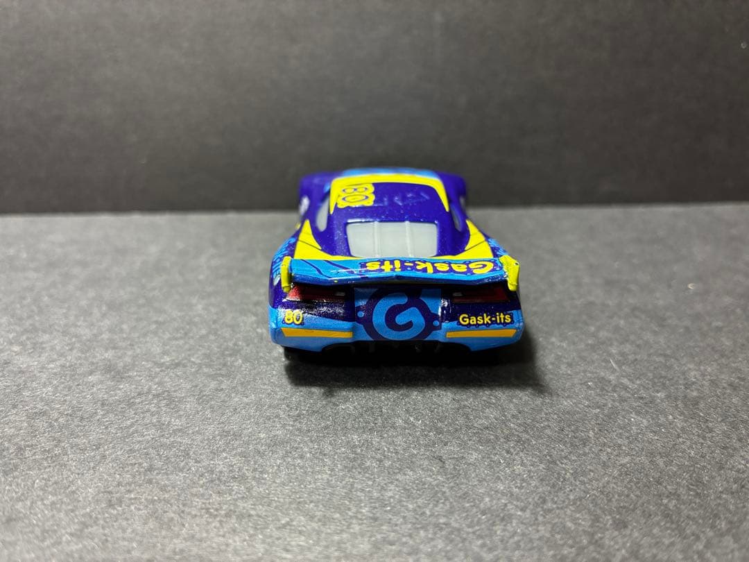 Dan Carcia 80 made in China カーズ　ミニカー