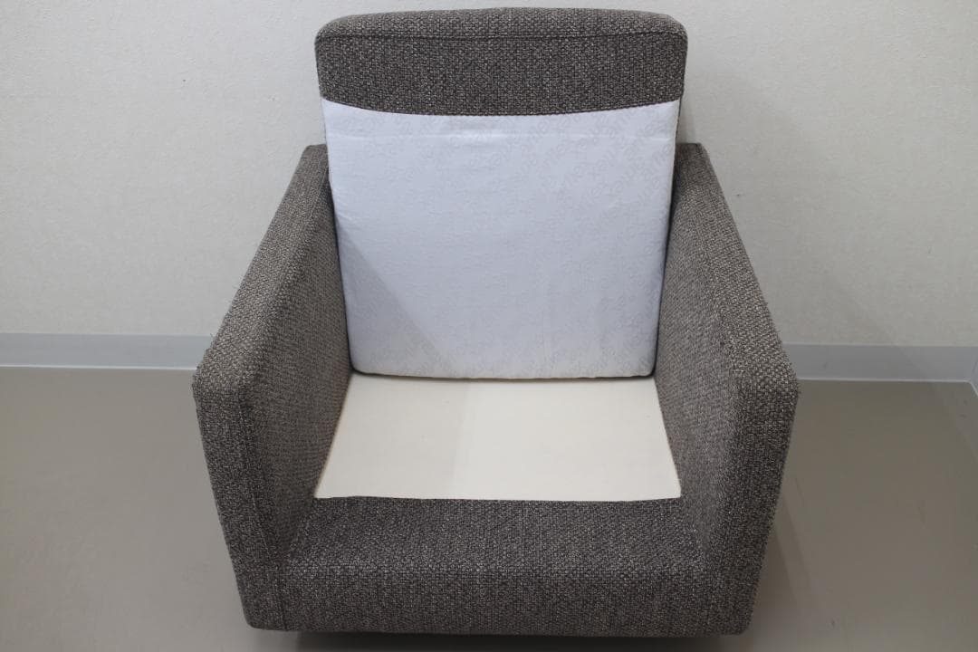 arflex/アルフレックス 　QUADRA MEDIUM 1人掛けソファー ②