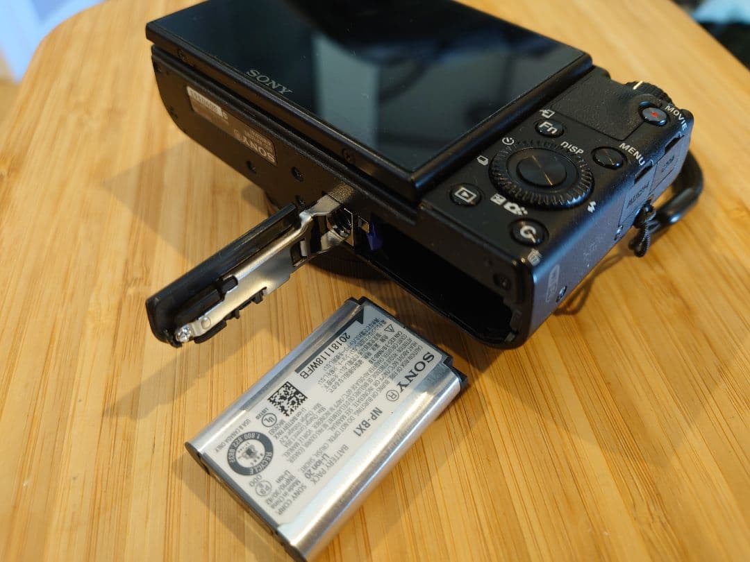 SONY RX100 III コンパクトデジタルカメラ