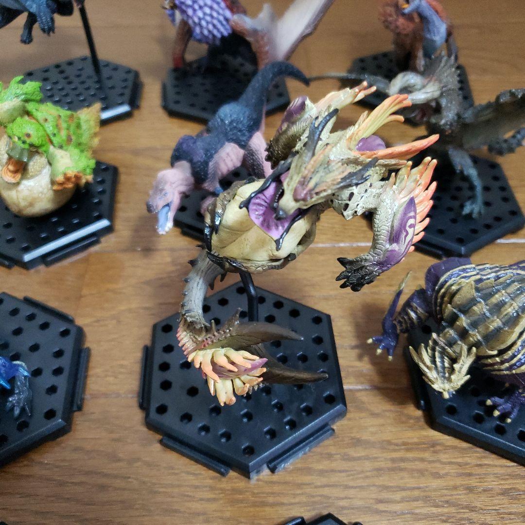 モンスターハンター　モンハン　フィギュア　　まとめ売り　18体セット