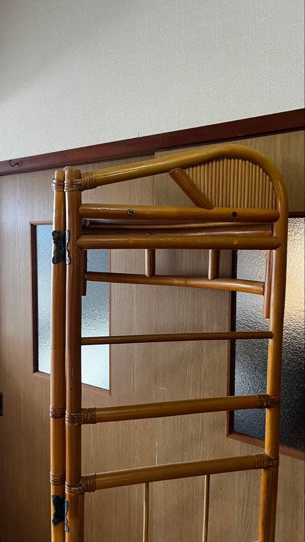 ラタンコーナーシェルフ
