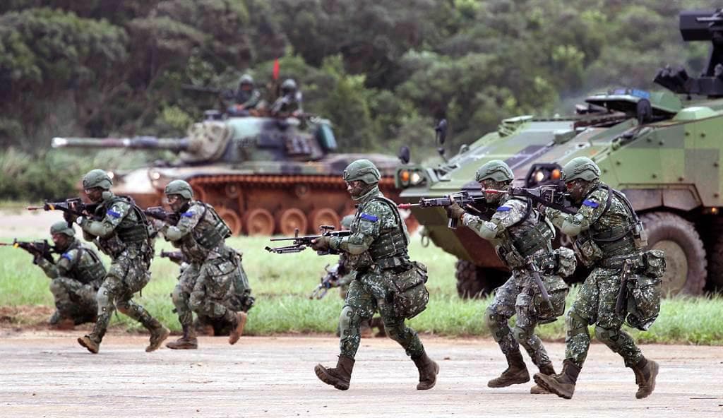 (官品) 台湾陸軍実物戦闘個装セット(背嚢 ゴーグル プロテクター 中華民国)