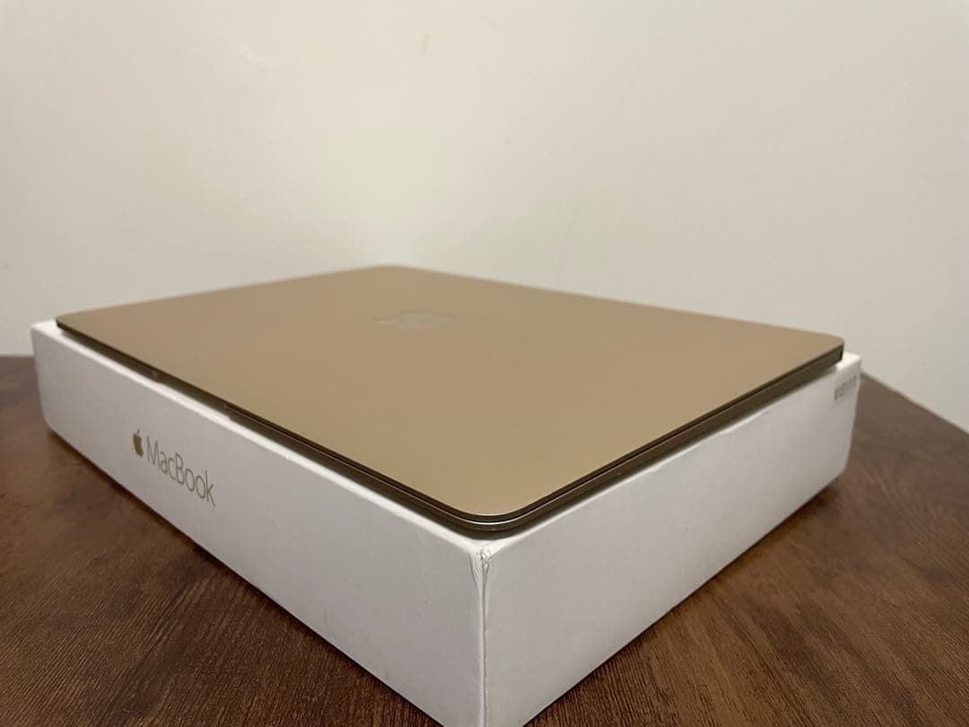 美品 MacBook Retina 2K 12インチ