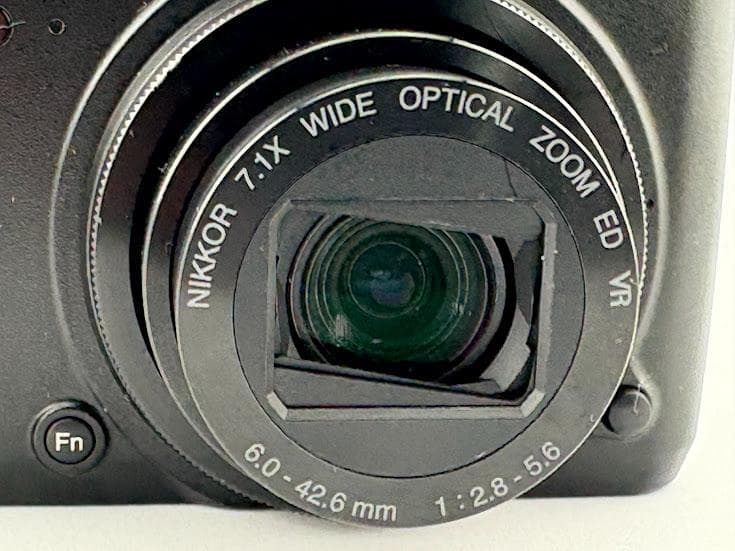 ★ニコン Nikon COOLPIX P7000 コンパクトデジタルカメラ