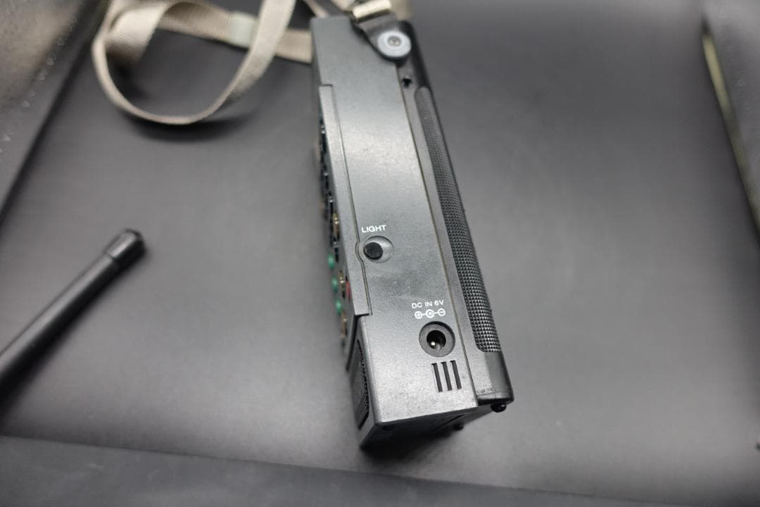 整備動作品　SONY AIR BAND ラジオ AIR-7 取説付（PDF)