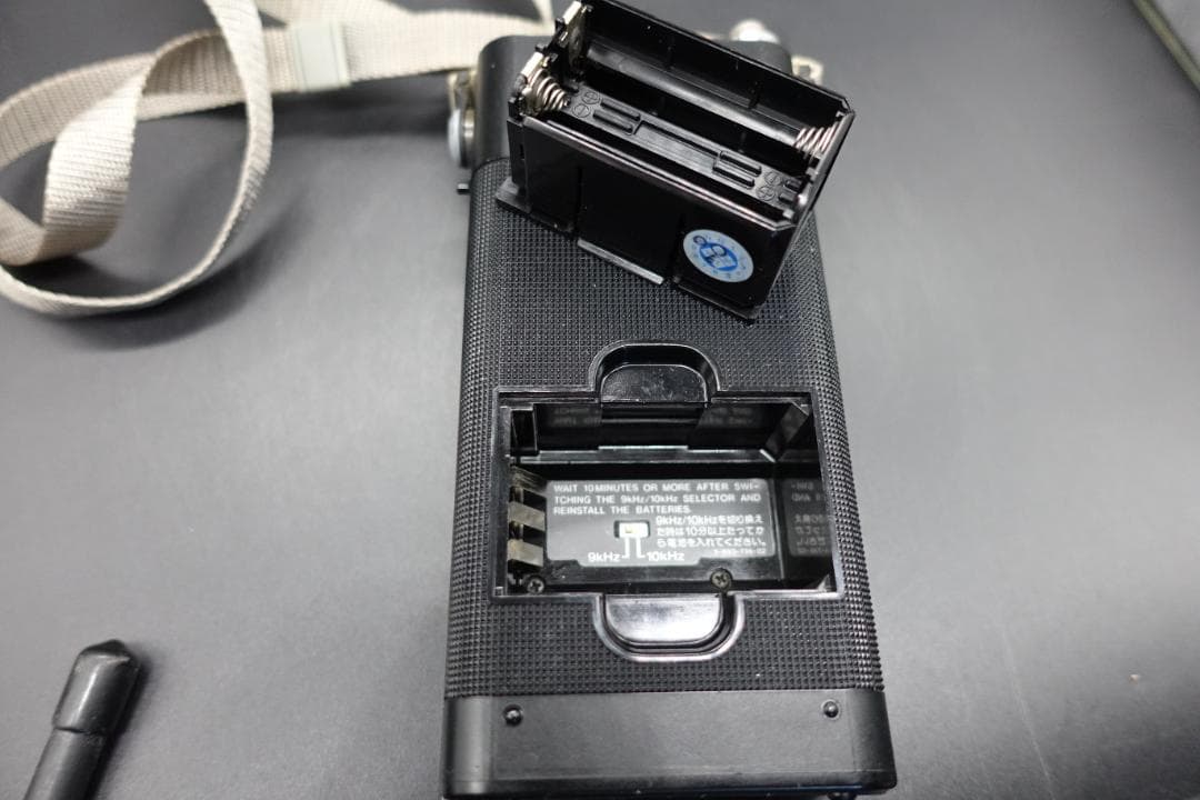 整備動作品　SONY AIR BAND ラジオ AIR-7 取説付（PDF)