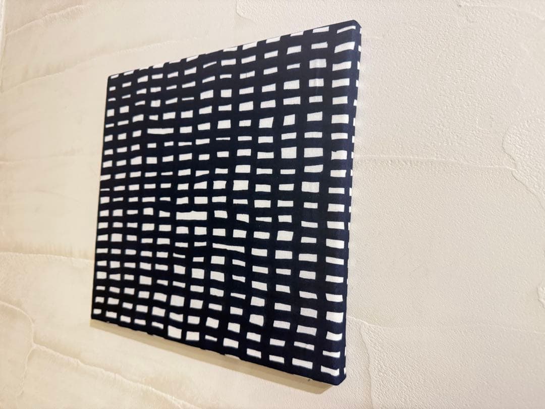 ミナペルホネンスツール　イス　navy × 刺繍light blue新品未使用