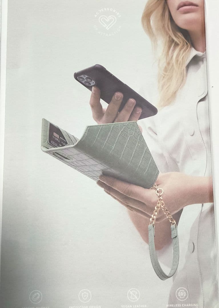 新品❤アイディール❤iPhone 8plus◇カバー◇ケース◇蛇◇手帳/磁気◇緑