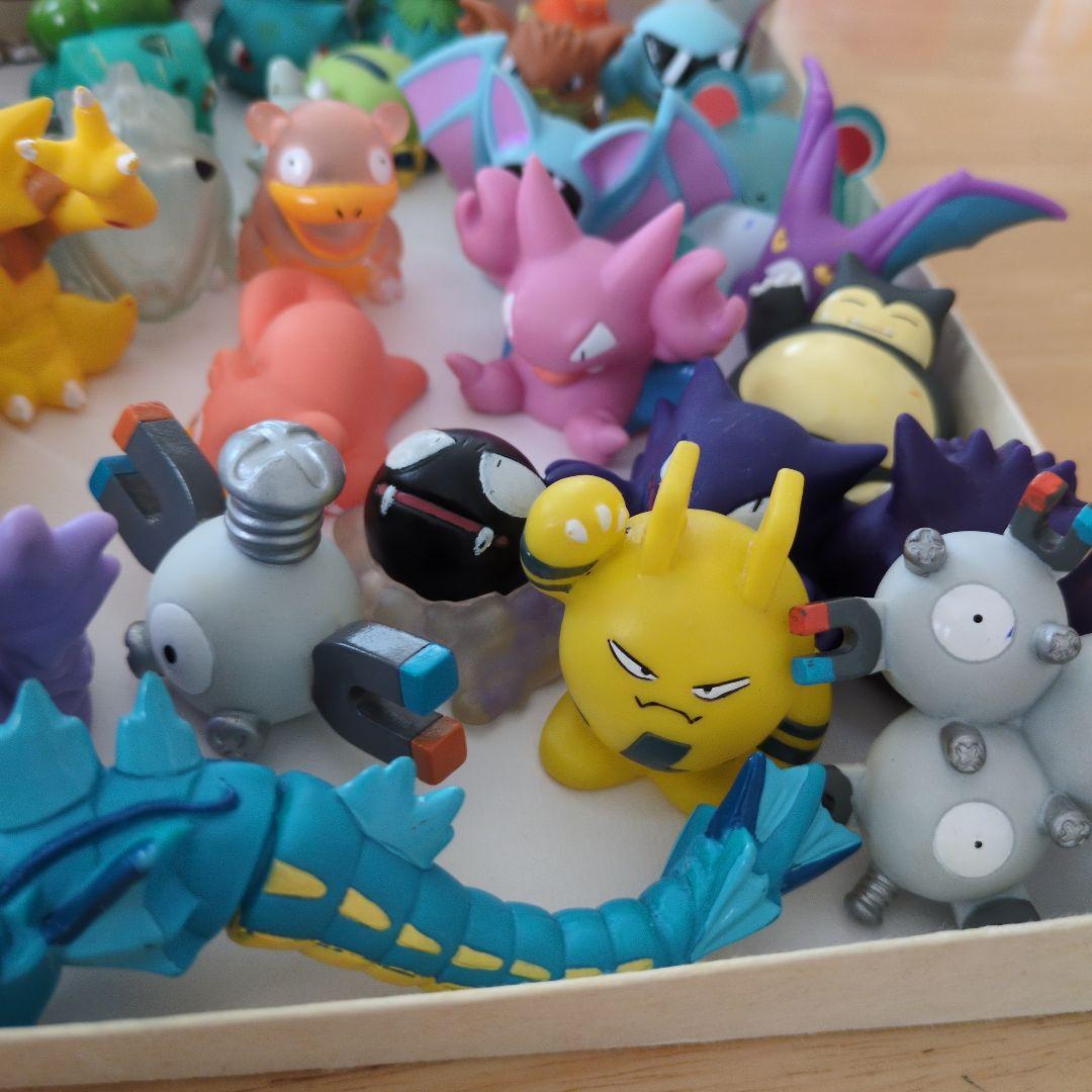 ポケモン フィギュア 　指人形セット 56個＋ミュウツーフィギュア　平成