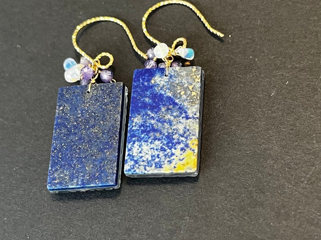 ラピス✖️マザオパ✖️水晶ヘリコニアLeafカービングピアス です