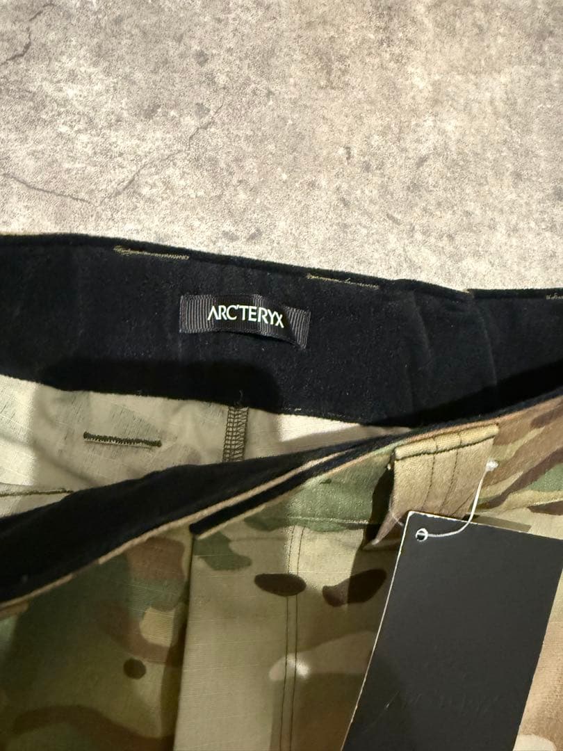 個人装備 Arc'teryx ASSUALT PANT AR MULTICAM US L