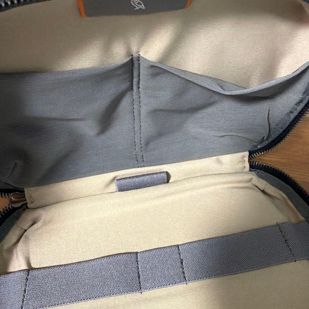 Bellroy Tech Kit、電子機器アクセサリー用ファスナーポーチ