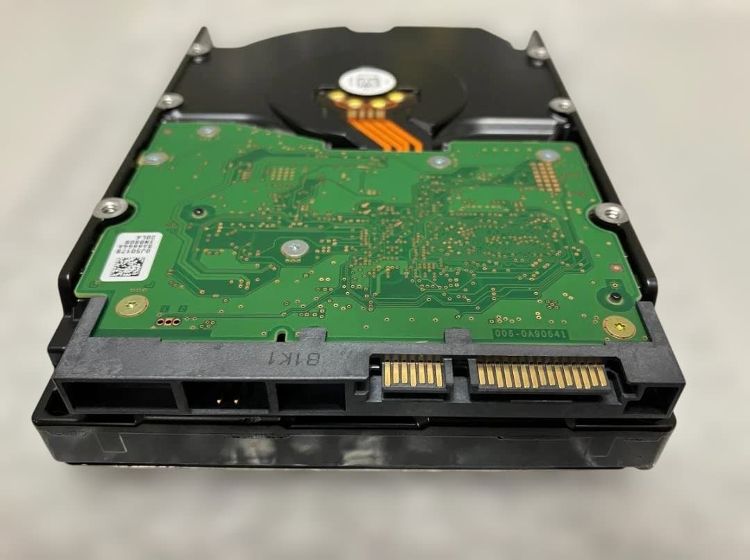 Hitachi/HGST 3.5 HDD 4TB　※管理番号：㉕