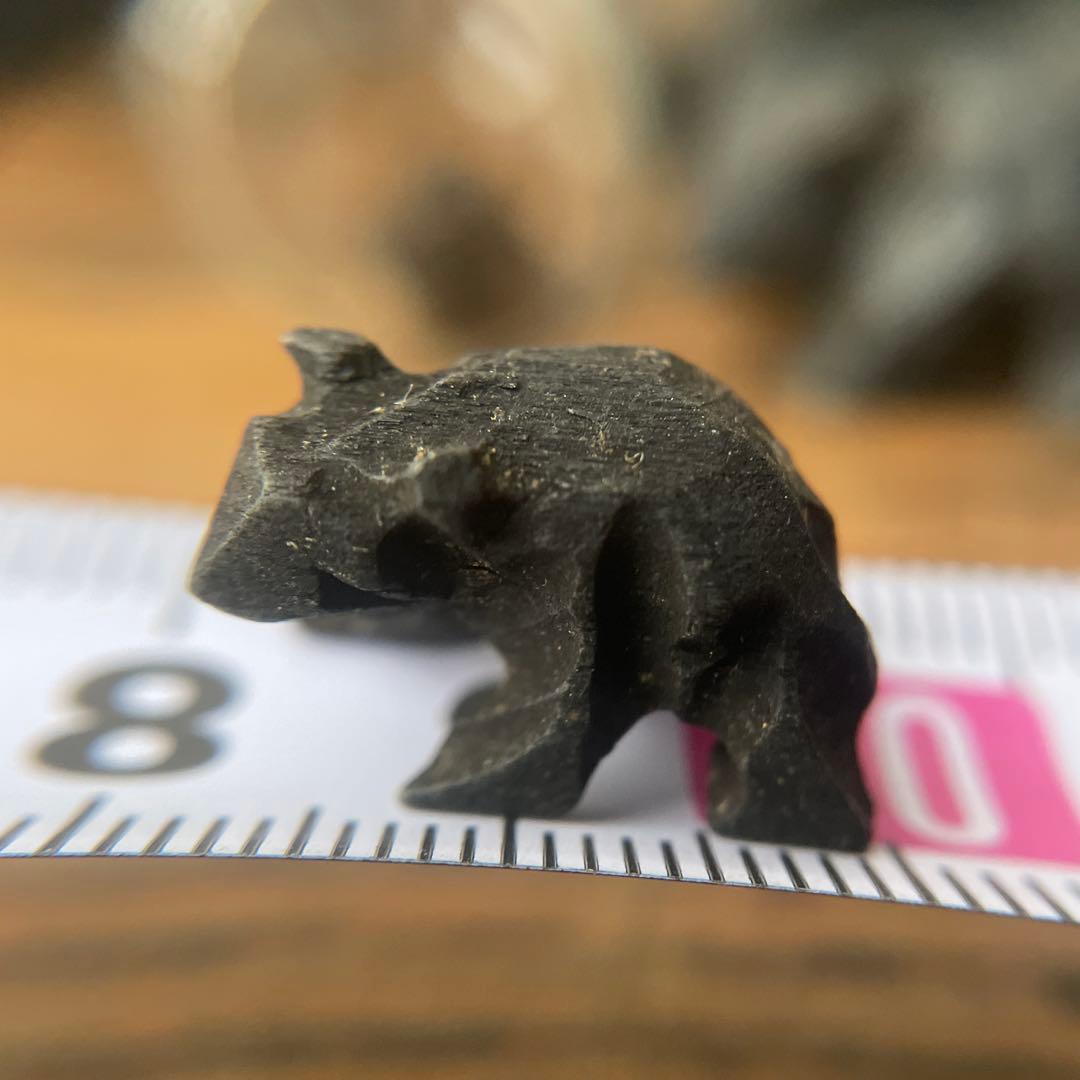 木彫の熊　極小　小粒　クマの彫刻セット 8体 黒 木製　ヴィンテージ　北海道土産