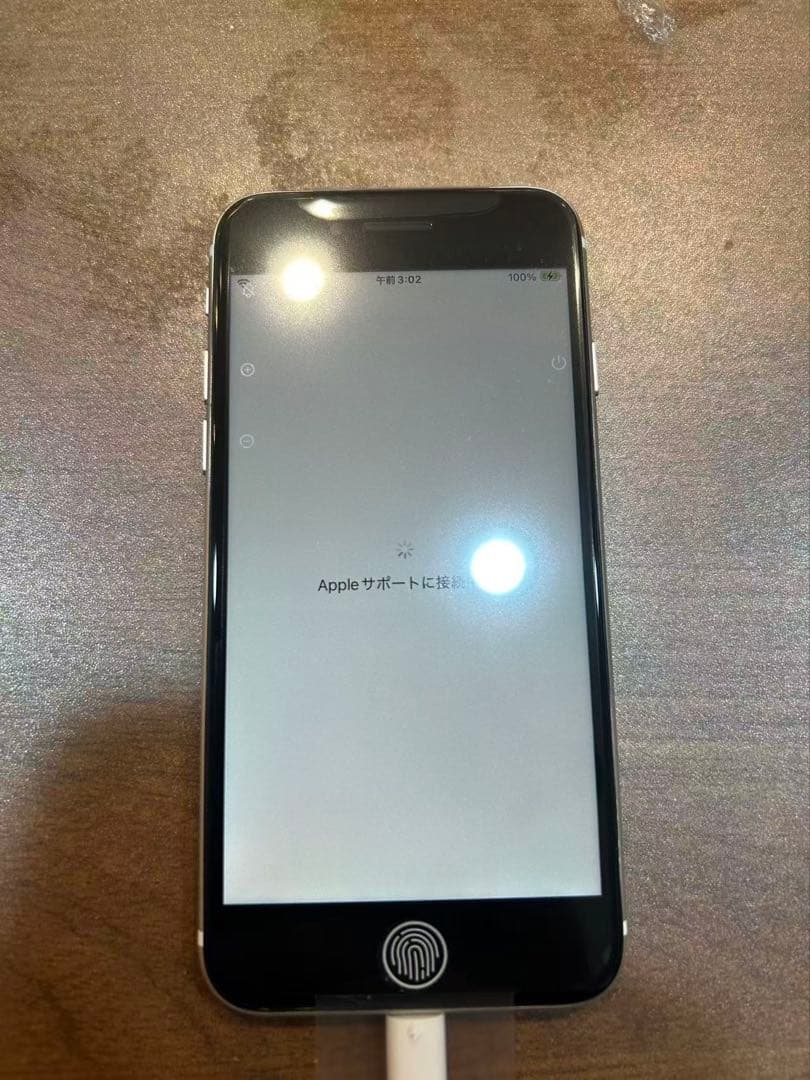 iPhoneSE第3世代、ミッドナイト、スターライト、半年保証