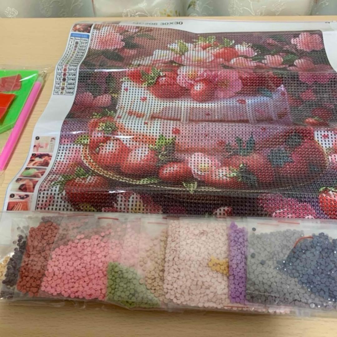★専用★ダイヤモンドアート5D ストロベリーケーキ キットセット　30x30cm