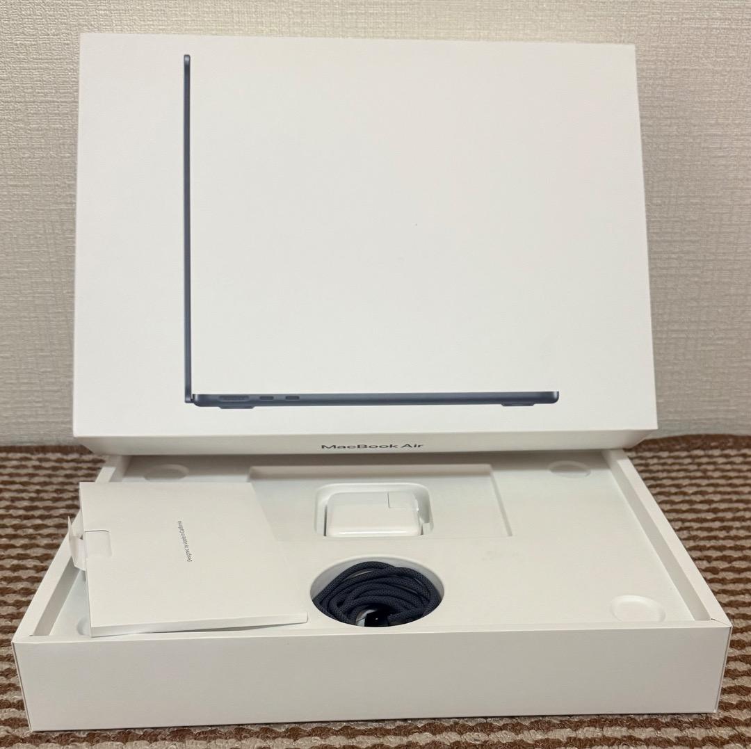 美品-Macbook Air M2-16-256 Office付き