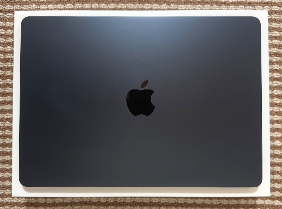 美品-Macbook Air M2-16-256 Office付き