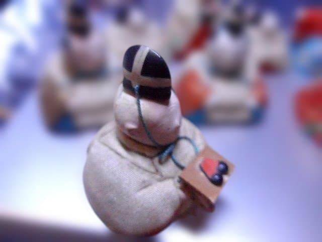 必見です。昭和初期の春山雛の最上級の木目込みのお雛様　15体揃いです