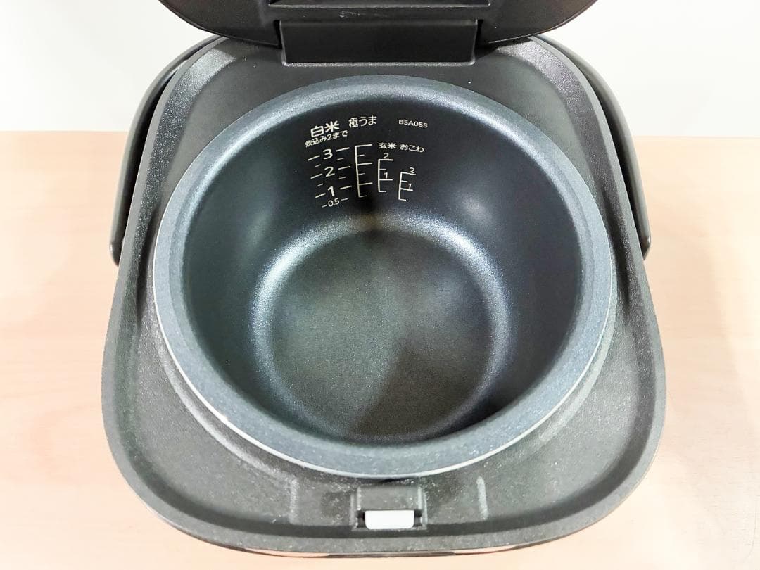★25年製★未使用★TIGER 3合 炊飯器【JBS-B055-KL】FRQ5