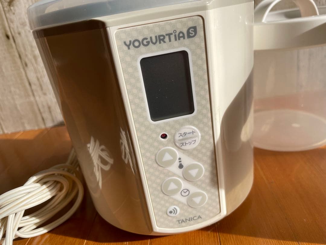 YOGURTIA S ヨーグルトメーカー 2容器付き